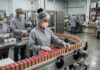 SE BUSCAN OPERARIOS/AS DE PRODUCCIÓN PARA IMPORTANTE EMPRESA DE COSMÉTICA EN CABA, VÍA MANPOWERGROUP (CON EXPERIENCIA EN ENVASADO), TURNOS ROTATIVOS Operarios de produccion empresa cosmetica Prdoction staff Empleos en España Empleos de produccion en España Empleos Urgentes